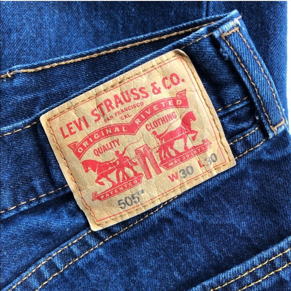 LEVI’S 505 Vintage Mom Jeans Dark Wash - Picture 6 of 7
